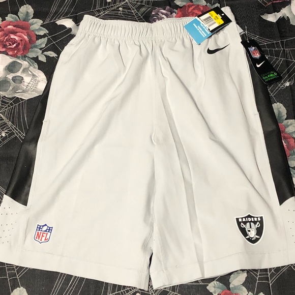 raiders nike shorts